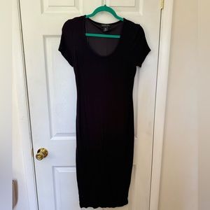 Rachel Zoe black ribbed midi t shirt dress. Size small